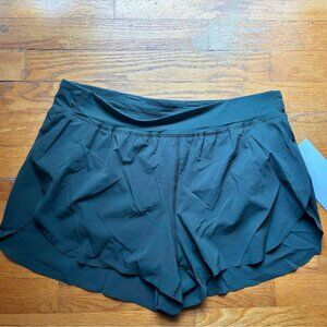 Lululemon Fast and Free High-Rise Classic-Fit Split Short 3" | L